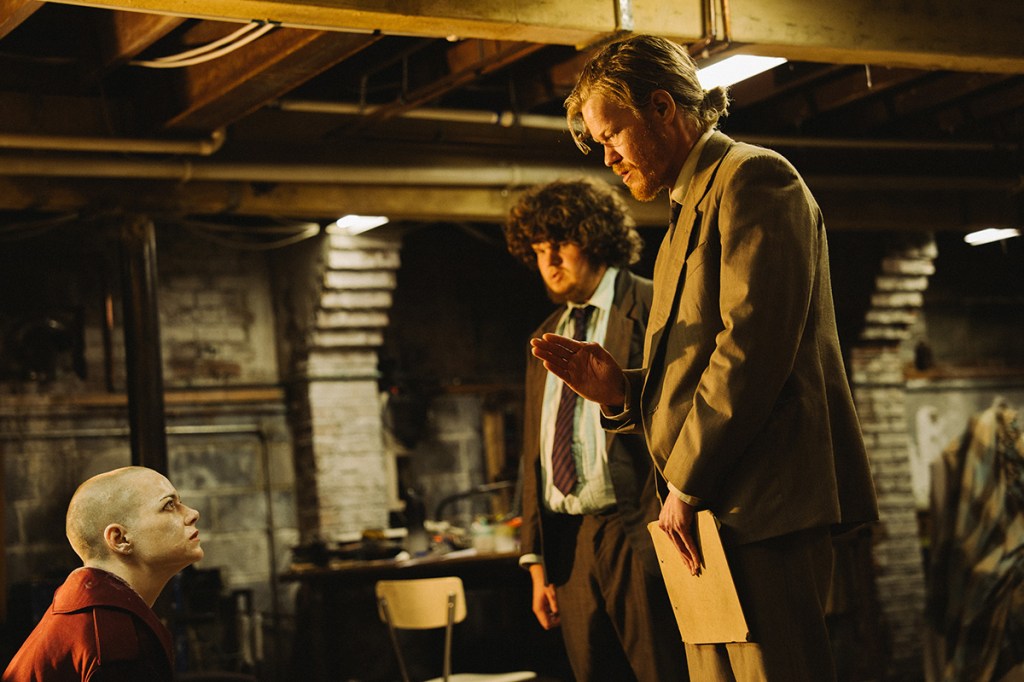 BUGONIA (2025): recensione